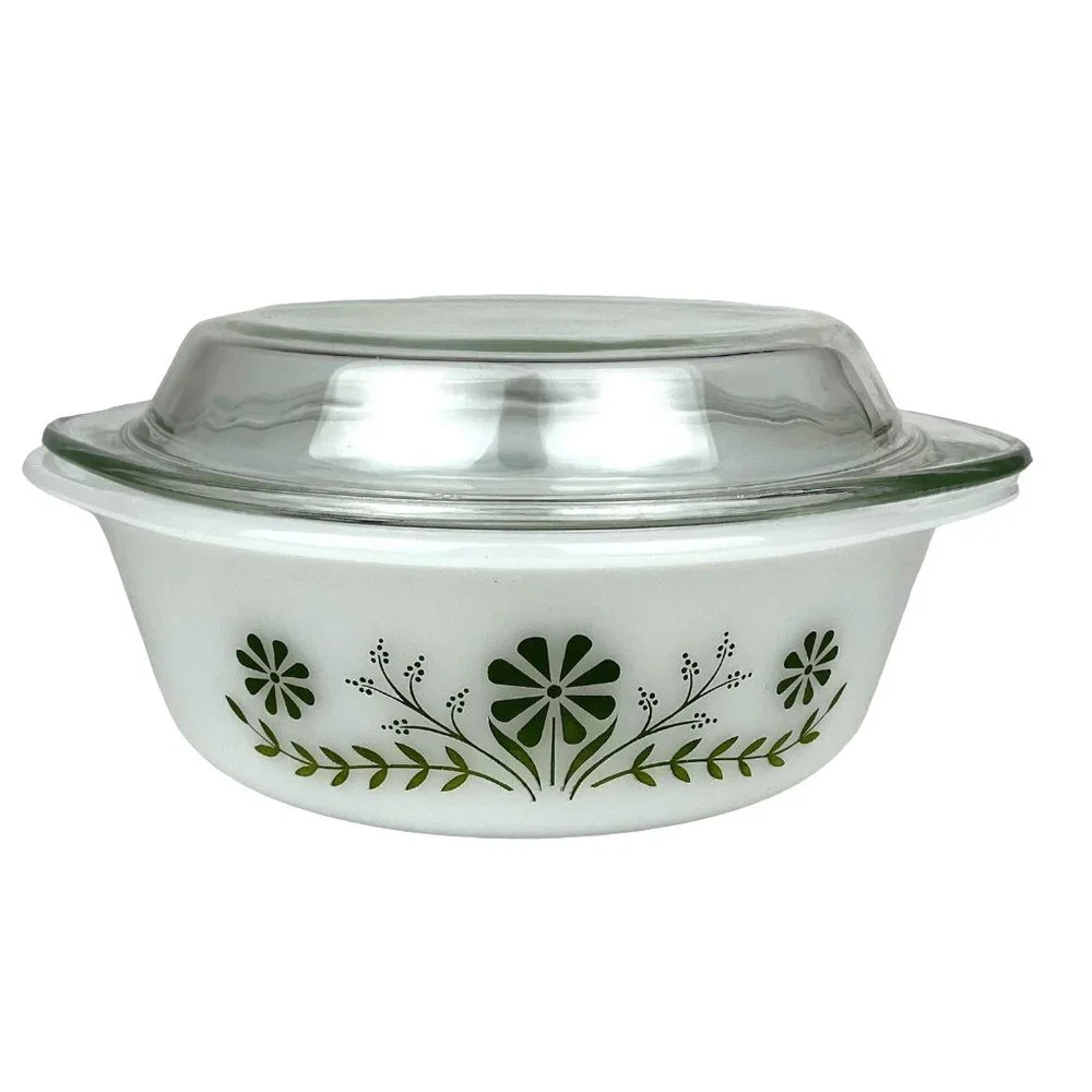Vintage GlasBake Covered Casserole Milkglass Crazy Daisy 2-1/2 Quart J2600